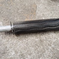 Fitaovam-panakalozana hafanana avo lenta avo lenta vita amin'ny Stainless Steel Ss Finned Tube
